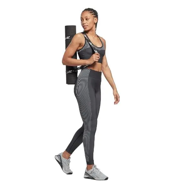 reebok-487631_1024x1024.webp
