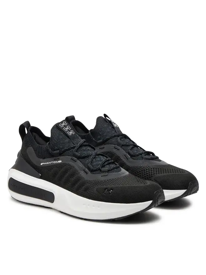 begimo-batai-under-armour-ua-phantom-4-3027593-001-juoda-0000304101120 (1).webp