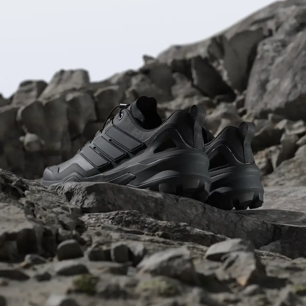 Terrex_Skychaser_Hiking_Shoes_Black_JH6384_HM6.webp