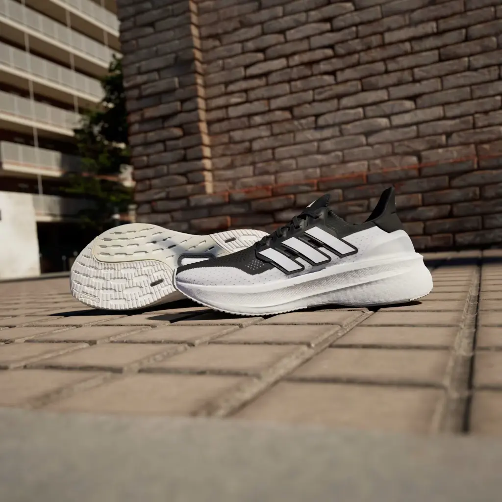 Ultraboost_5_Shoes_Black_IF1480_HM4.webp
